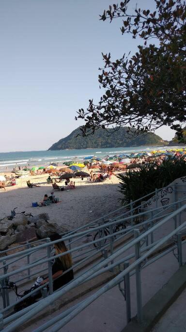 Apto Praia Do Tombo Guarujá Exterior photo